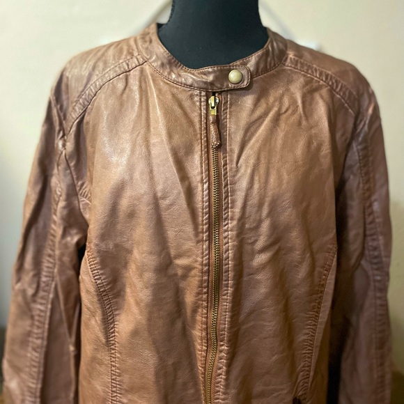 Lane Bryant • Brown Vegan Faux Leather Biker/Motorcycle Jacket Distressed - Picture 5 of 8